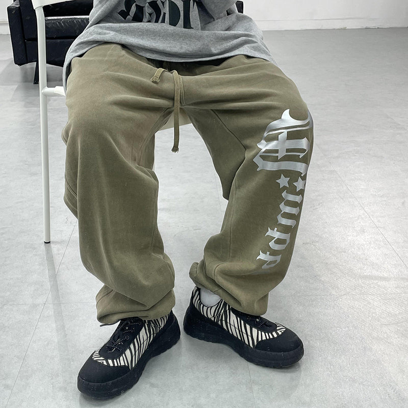 Damen Vintage Sweatpants – Wide Leg, Vintage-Wash, Distressed Letter Print, Streetwear